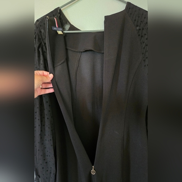 Tommy Hilfiger Black Shift Dress Lace Sleeves Size 12 - Picture 4 of 10